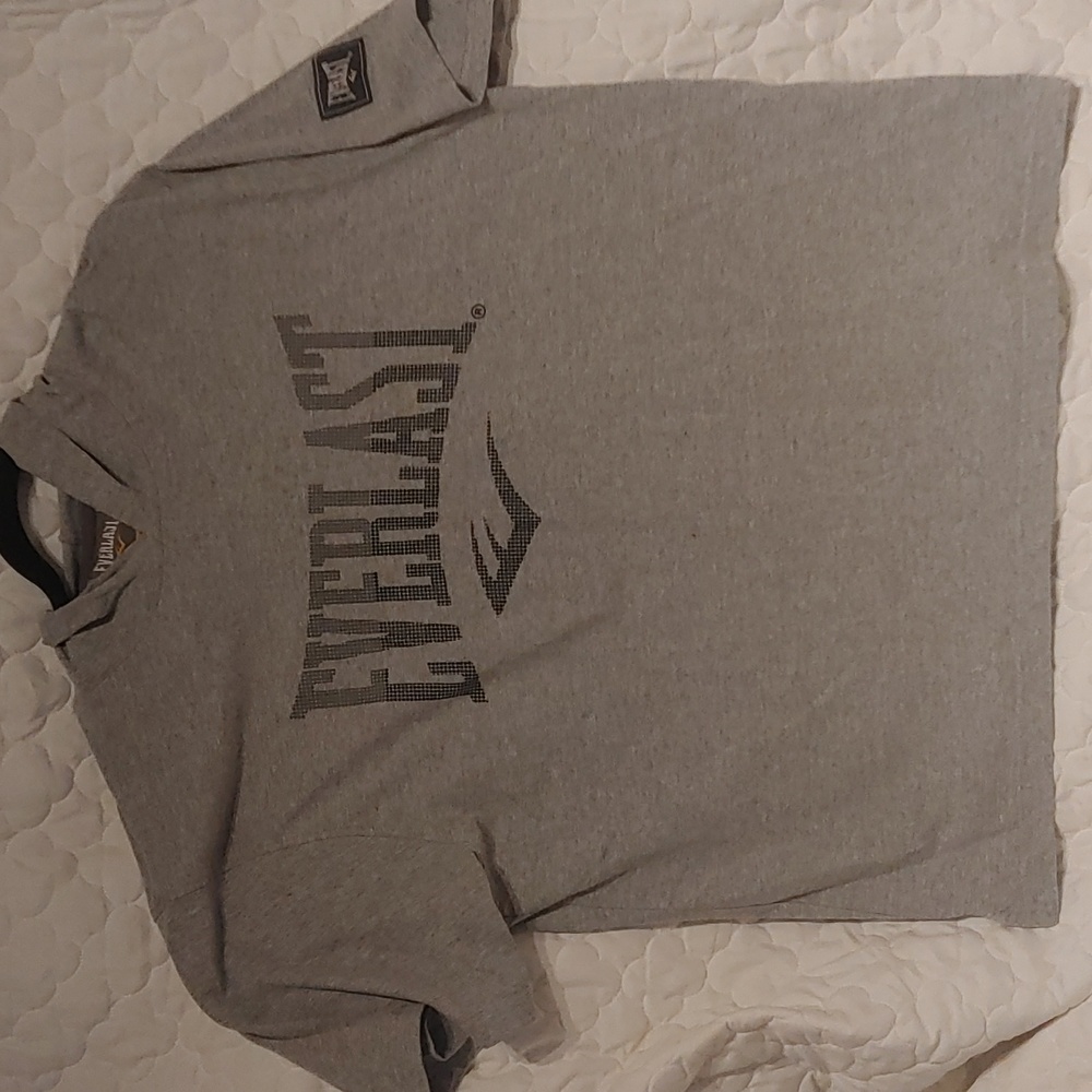 Everlast xl hooded tshirt